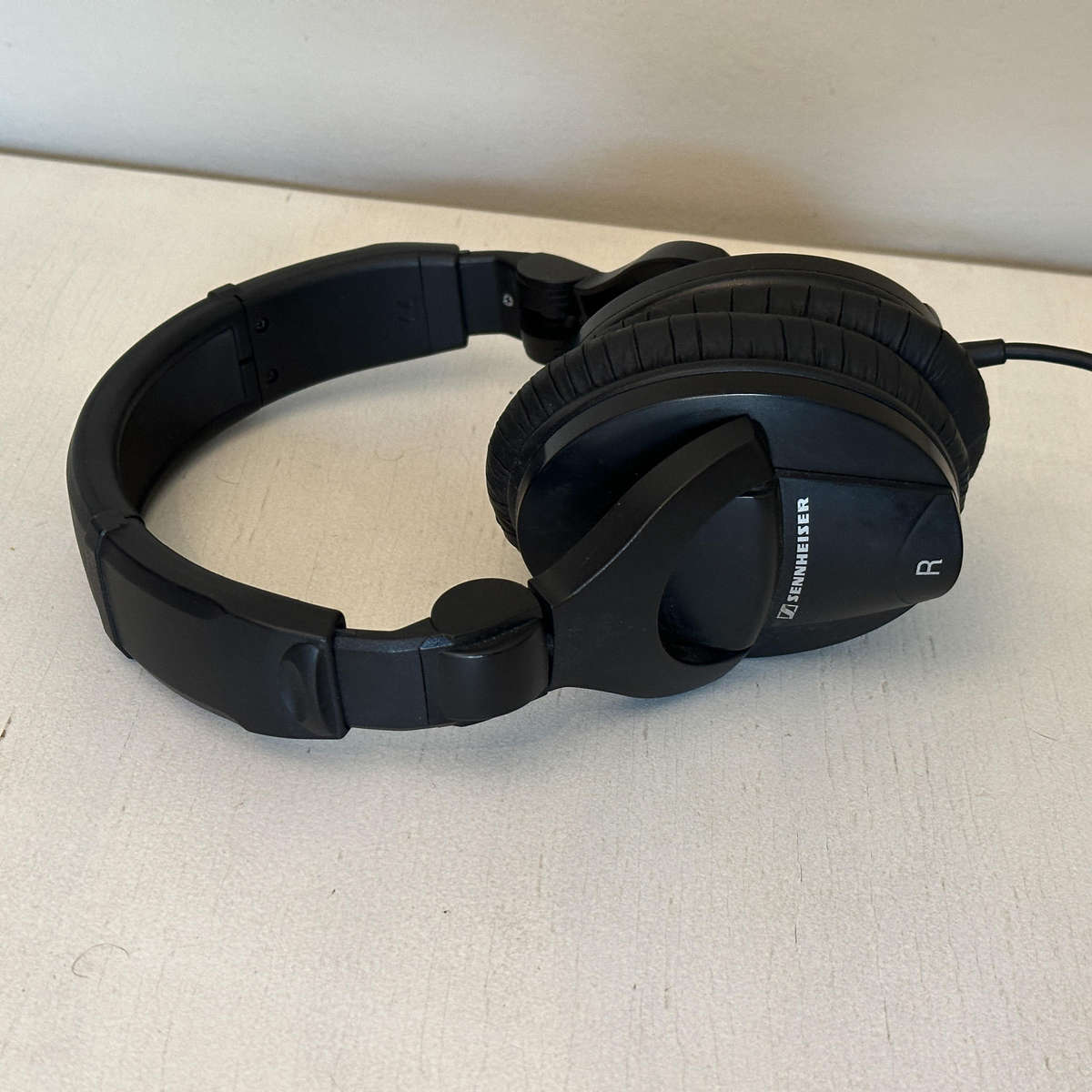 Sennheiser HD 280 Pro Studio-Grade Headphones