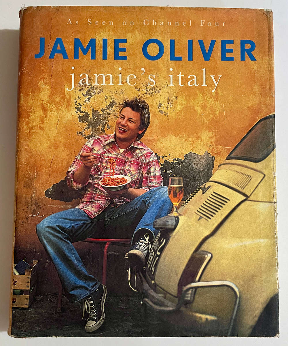 Jamie's Italy - Jamie Oliver (HARDCOVER)