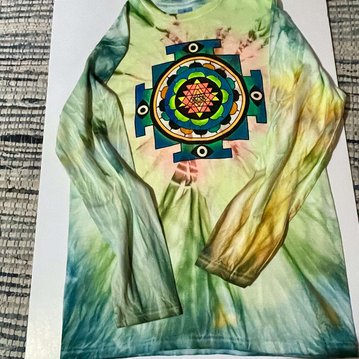 Long-Sleeved Tie-dye T-Shirt