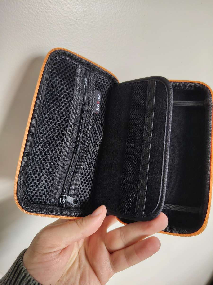 Nintendo 3DS - 2DS  Version *New Edition* (Immaculate Condition) JAILBROKEN