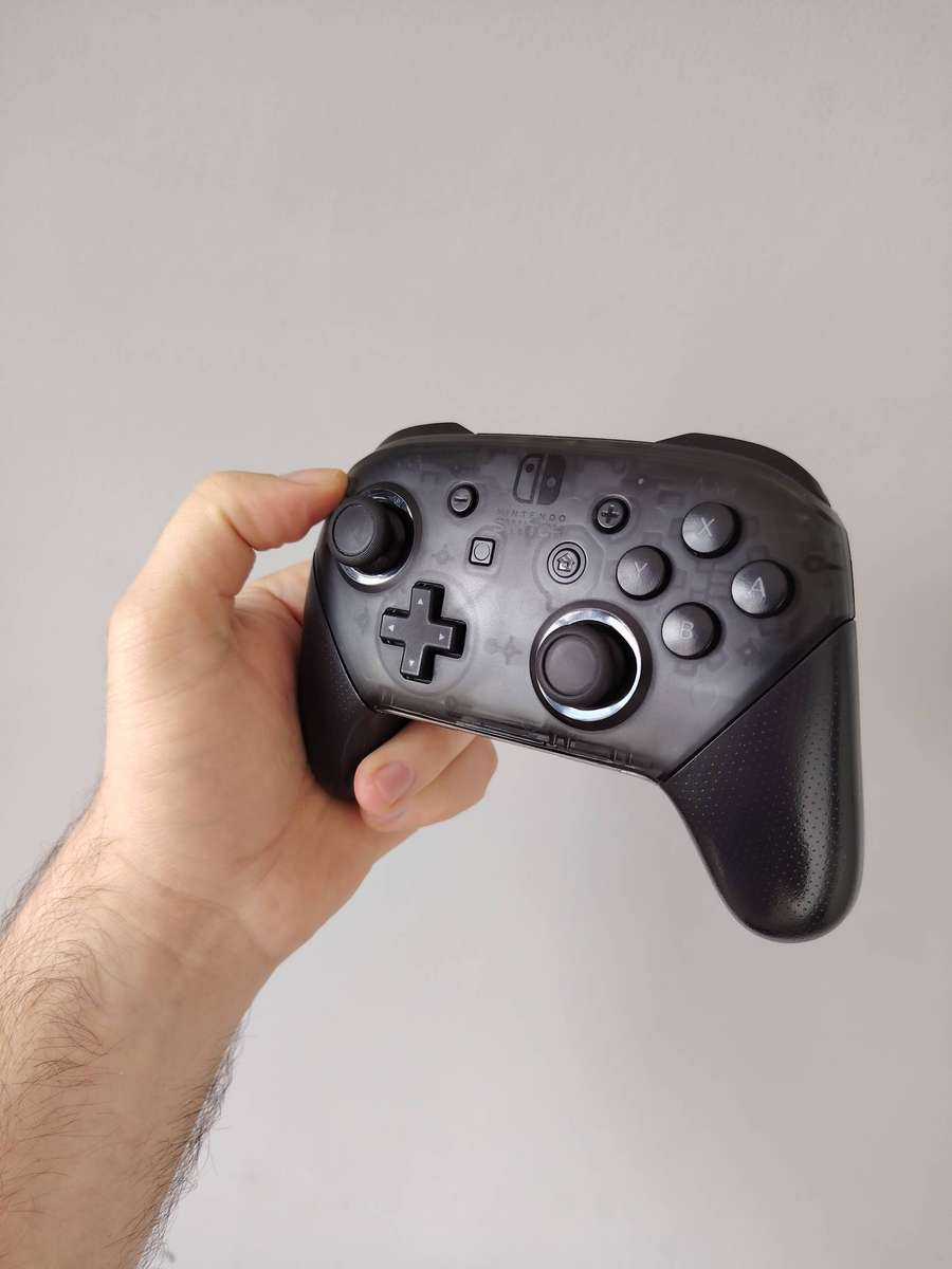 Nintendo Switch pro Controller -Excellent Condition