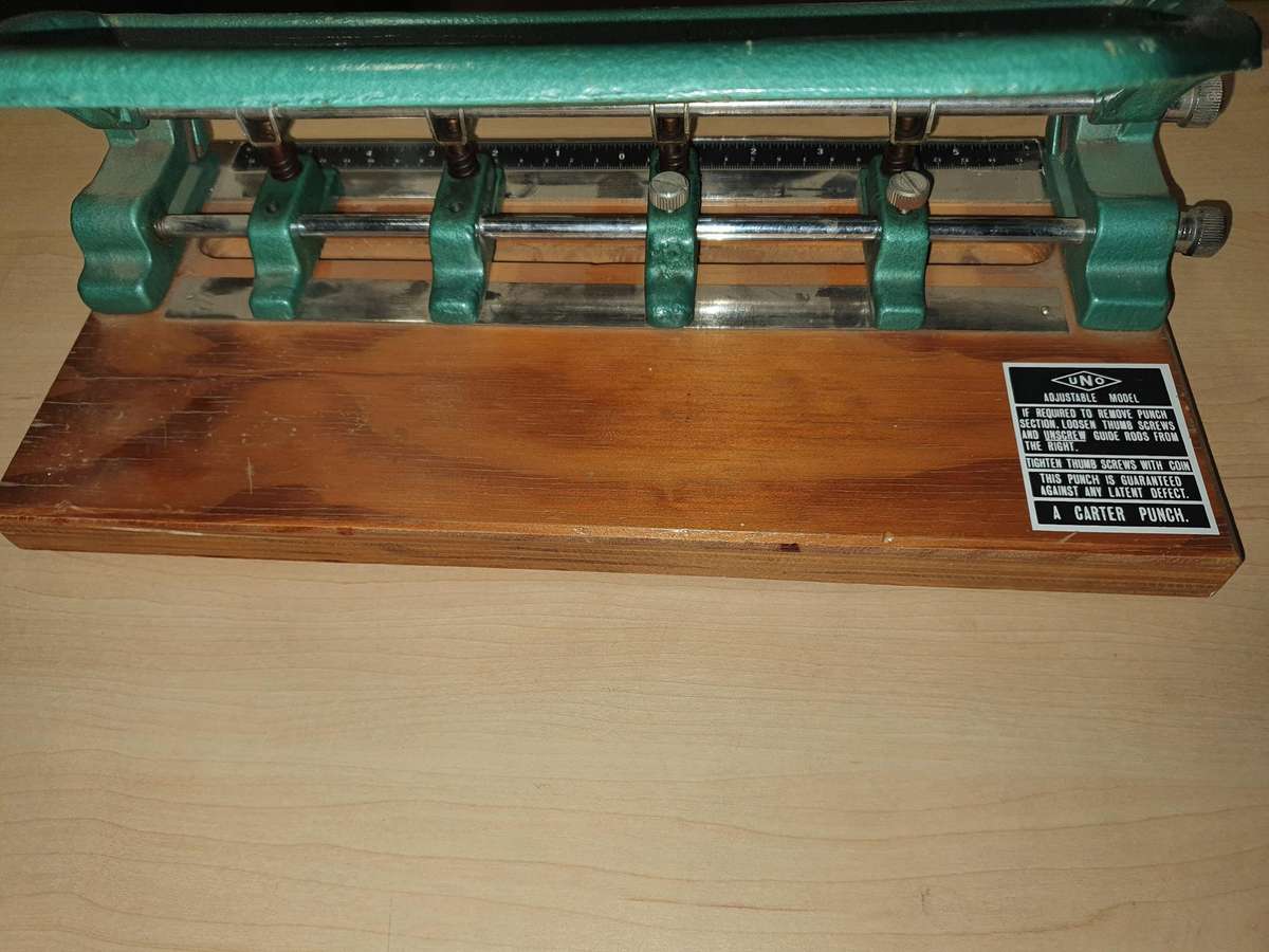Antique UNO Adjustable Paper Hole Punch