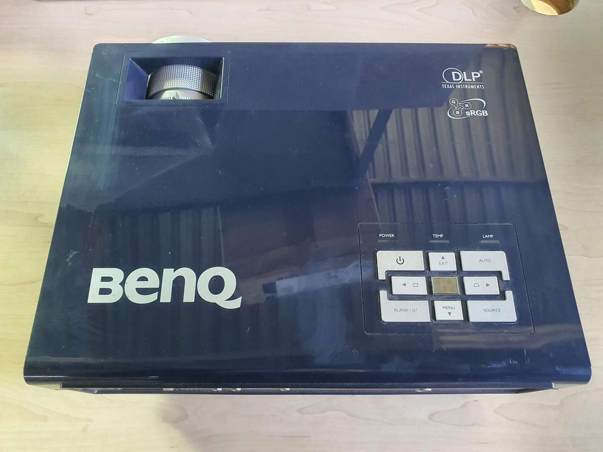 Benq MP611 projector Fully functional