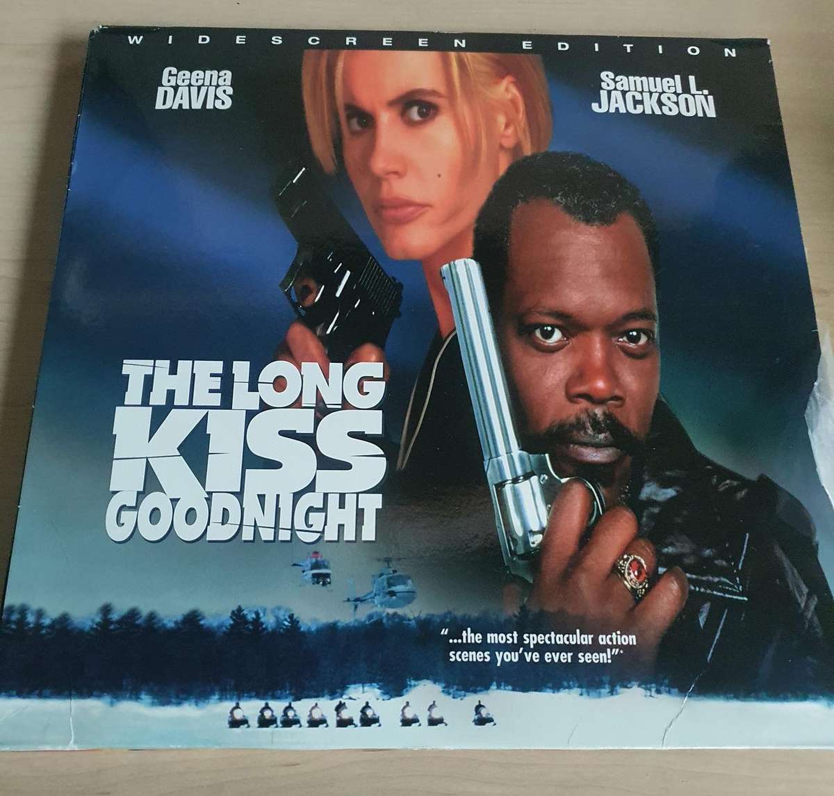 The long kiss Goodnight Laser Disk Movie
