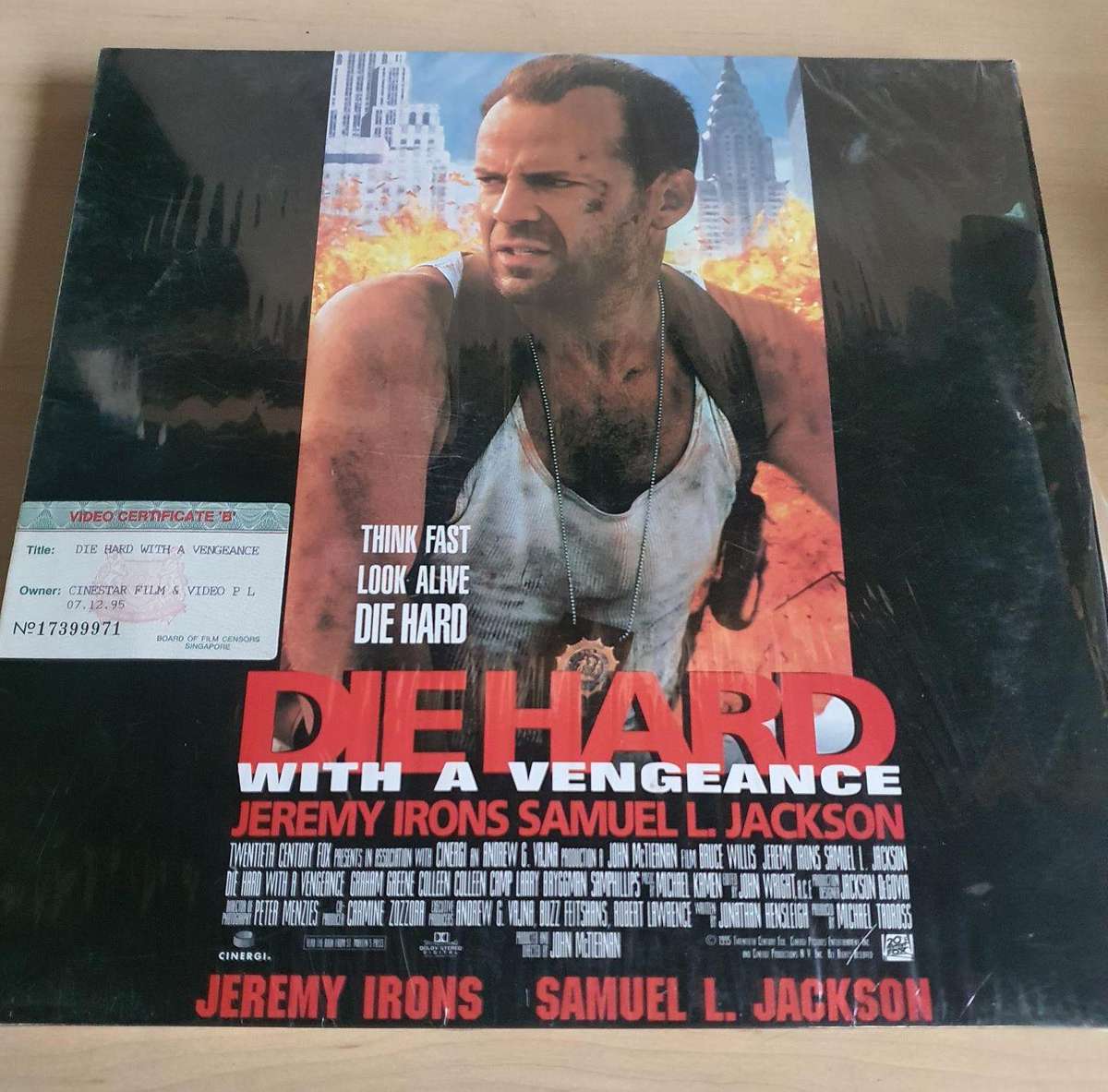 Die Hard with a vengeance Bruce Willis