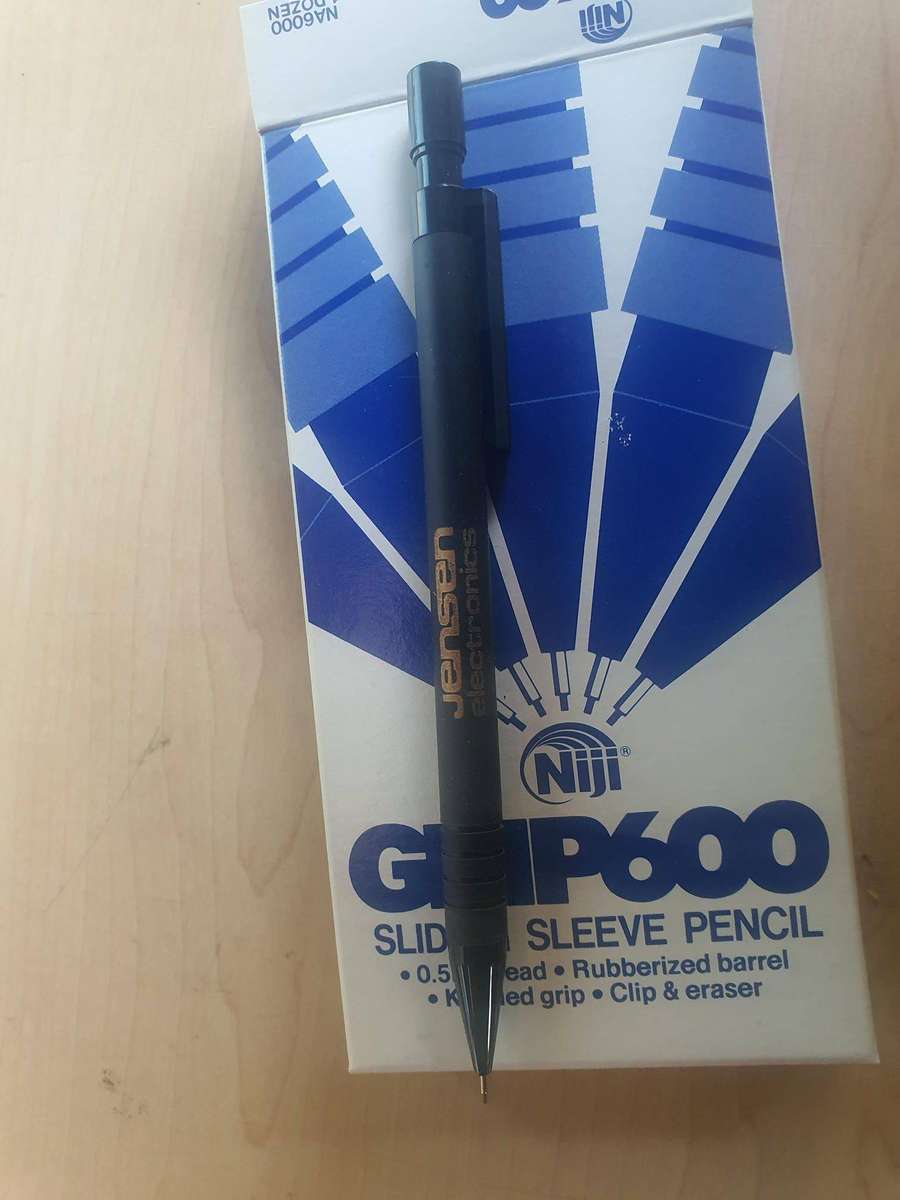 NIJI Grip 600 Pencils set off 12 pencils 0.5mm Japan Branded.