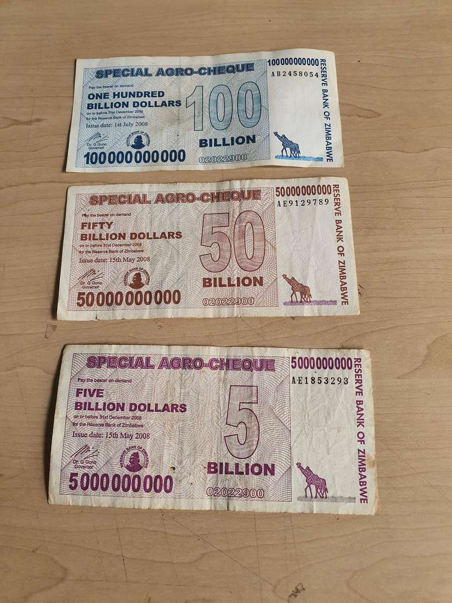 Zimbabwe Dollars 3x notes as per Photos.