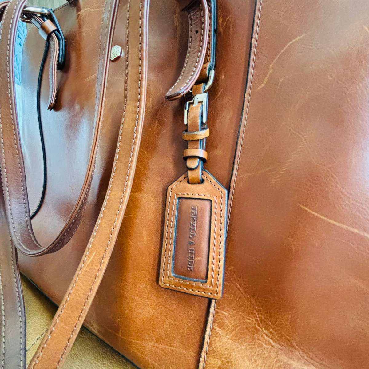 15" Jekyll & Hide: The Leather Laptop Bag That Elevates Your Everyday