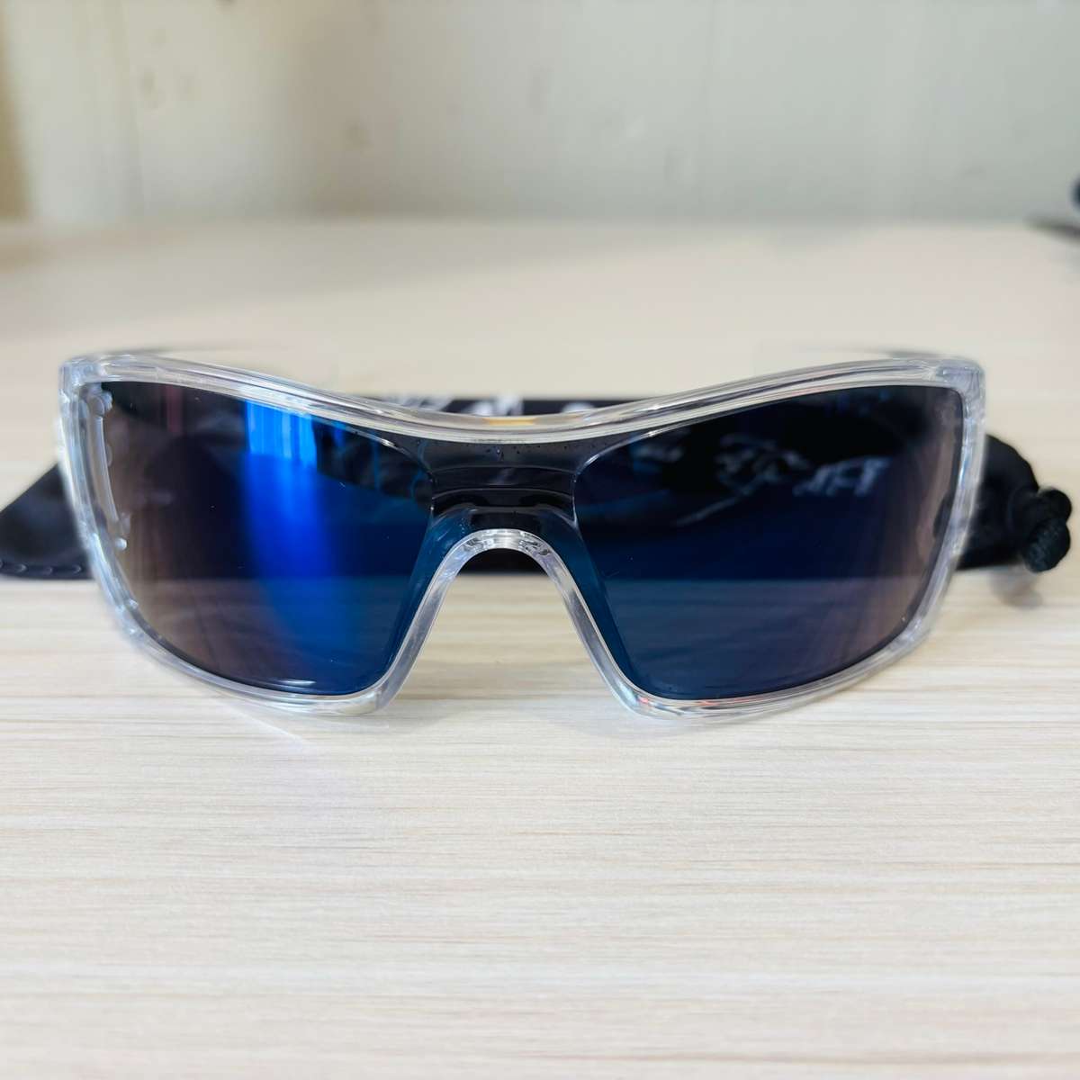 Oakley Transparent Blue Mirror Batwolf: Unleash Your Edge. Unbreakable Style & Unrivaled Performance
