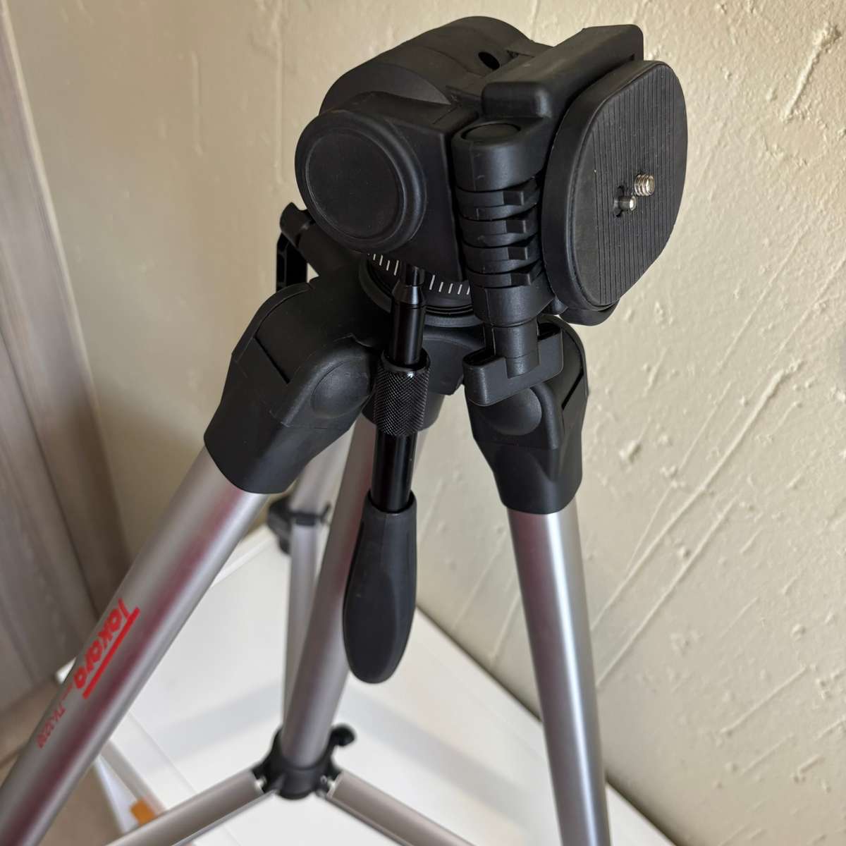 Takara - Camera Tripod - TV-3230