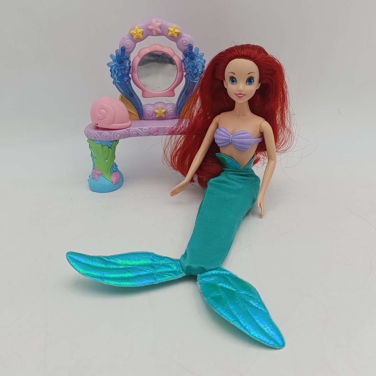 Ariel doll with dresser extra