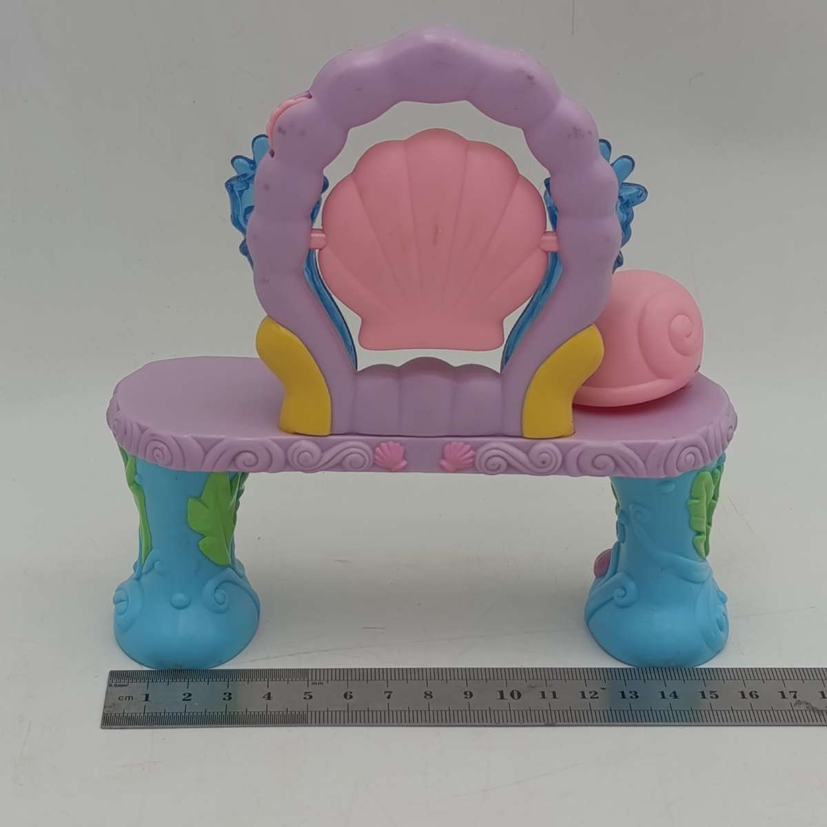 Ariel doll with dresser extra