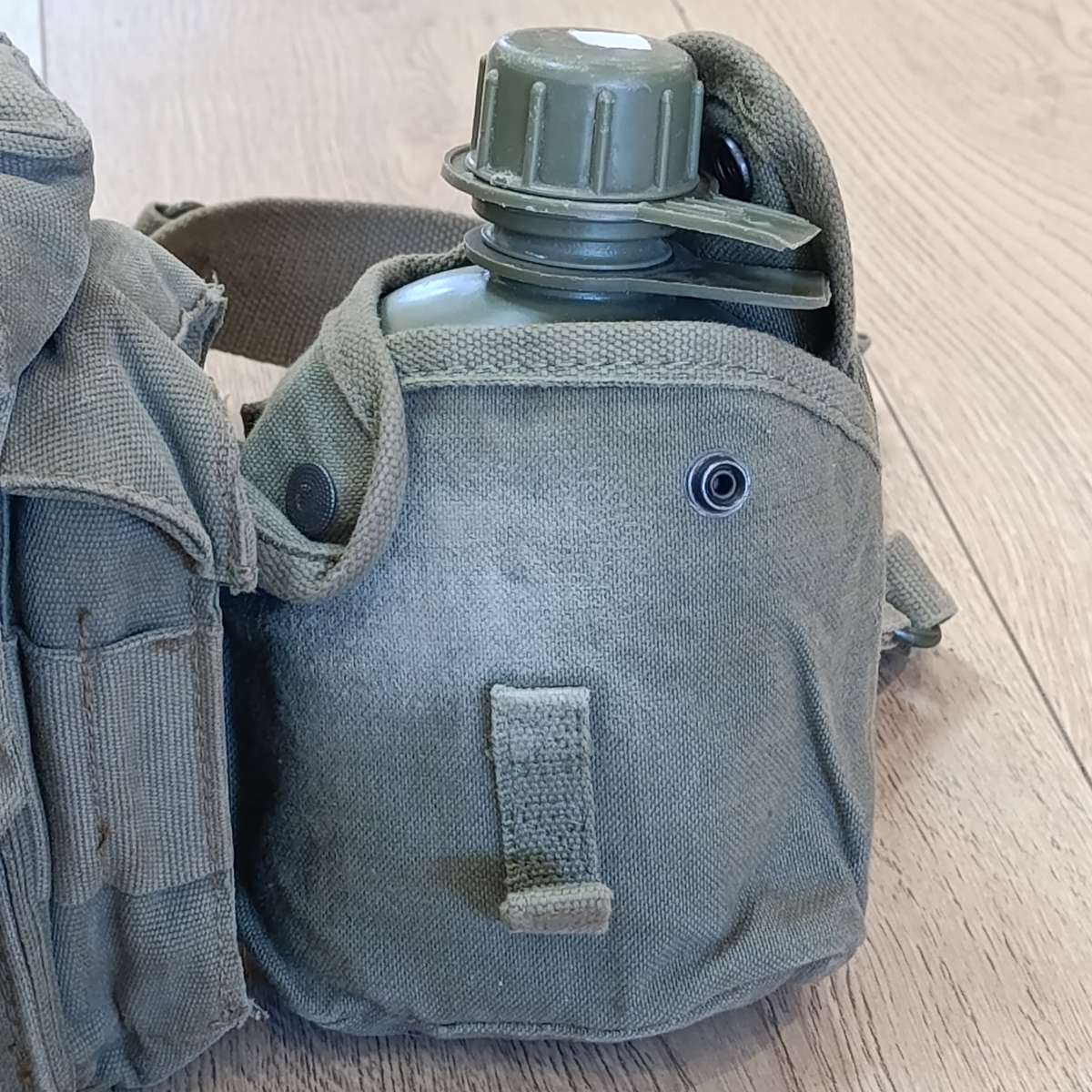 SADF Webbing kidney pouches and Yoke with water bottle