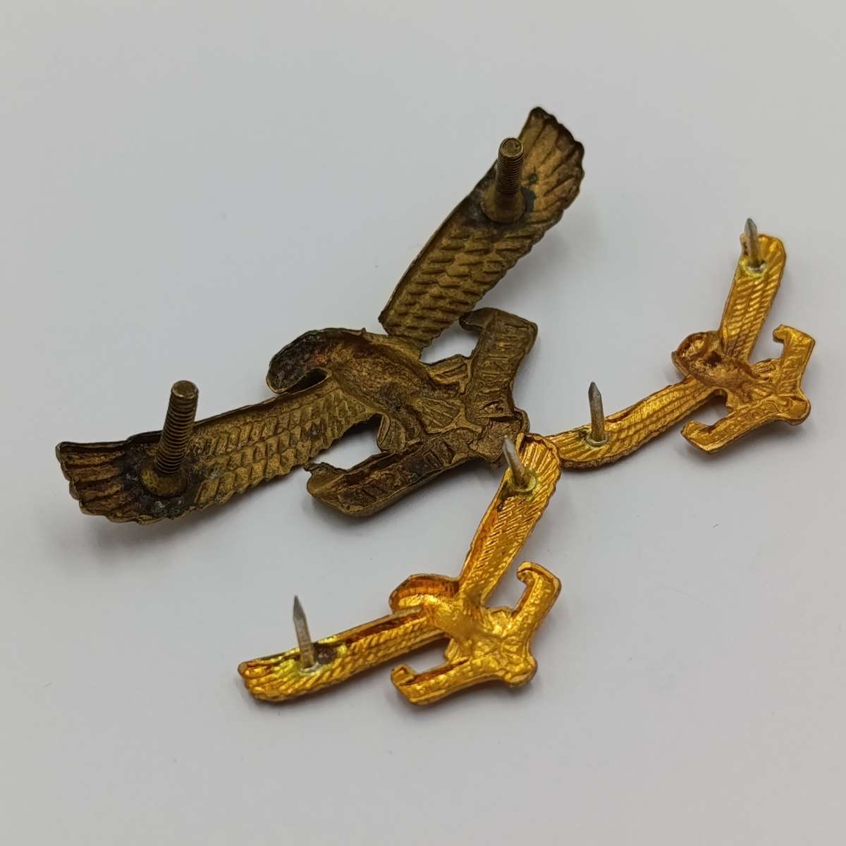 Set of SA Air Force cap and collar badges