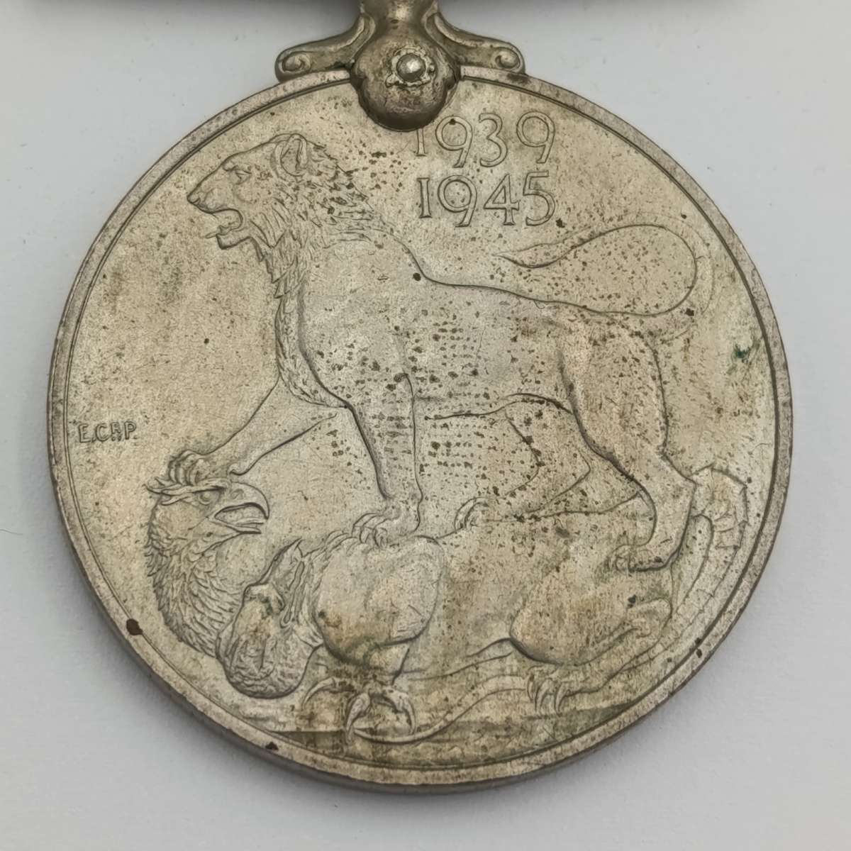 WW2 War medal issued to 607721 LPJ van der Westhuizen