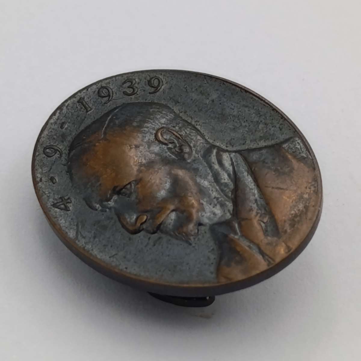 1939 Jan Smuts button badge
