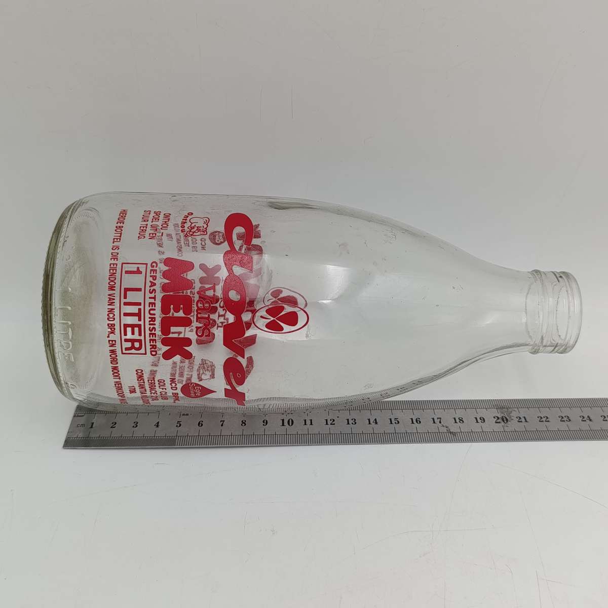 Vintage Clover Milk 1 Liter glass bottle