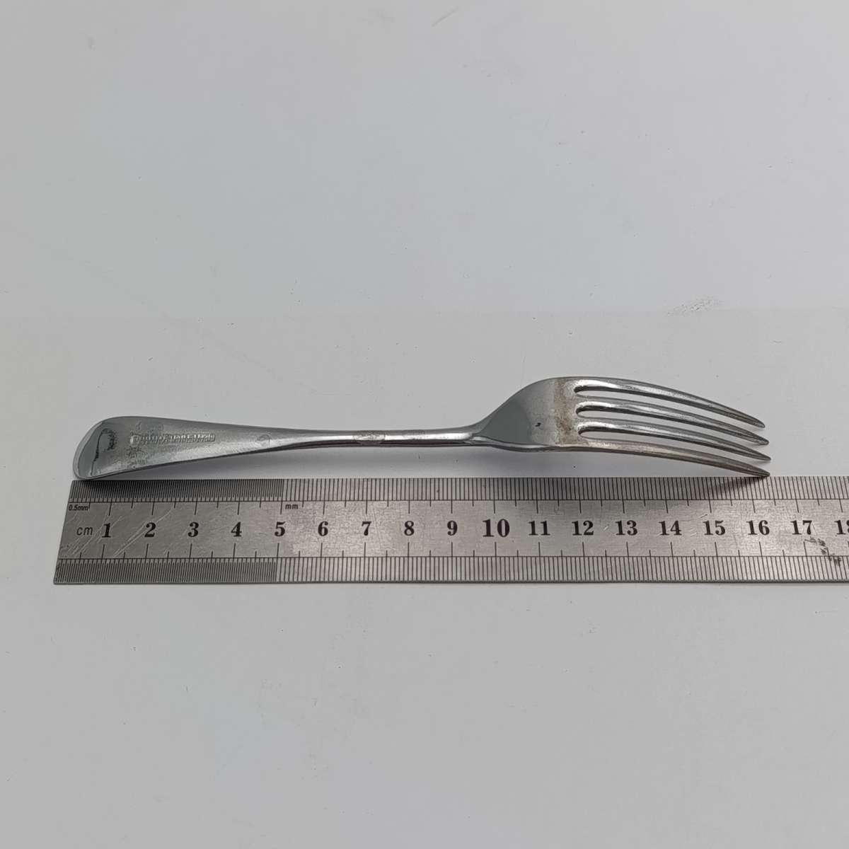 Lot of 16 chromoid nickle silver forks