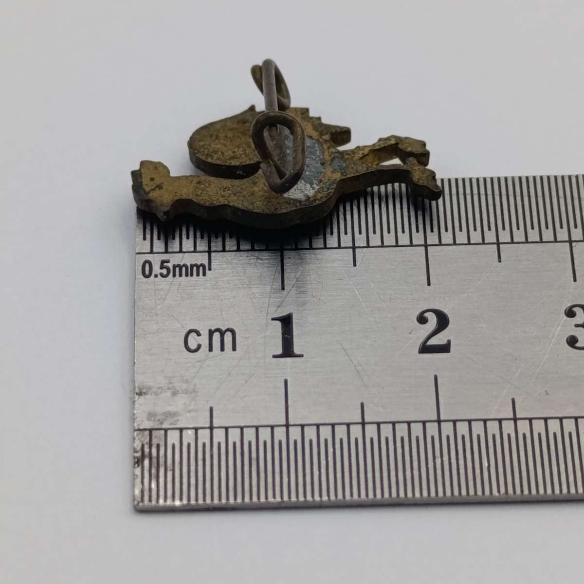 Vintage French rugby rooster pin badge