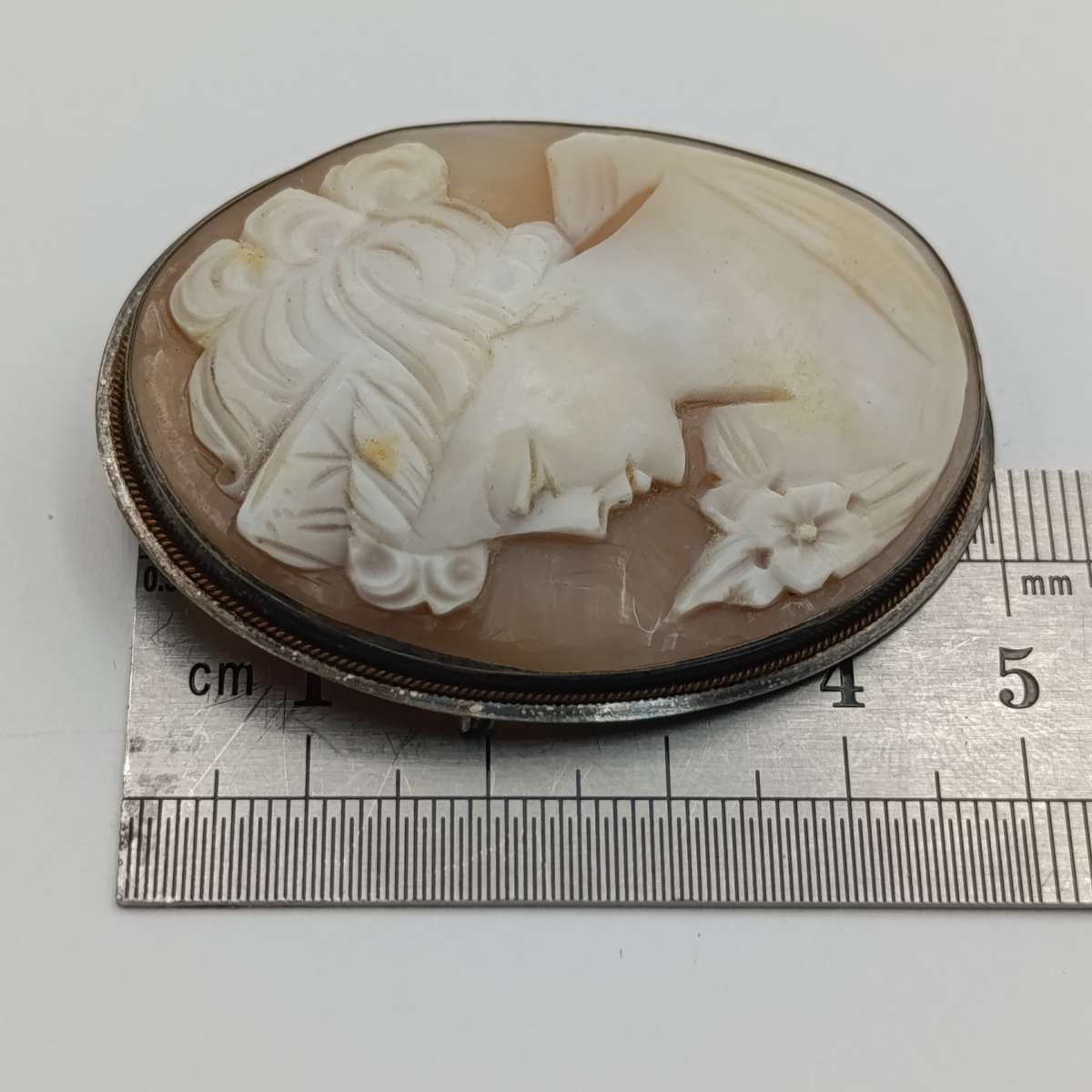 Large sterling silver cameo pendant/brooch 53mm high