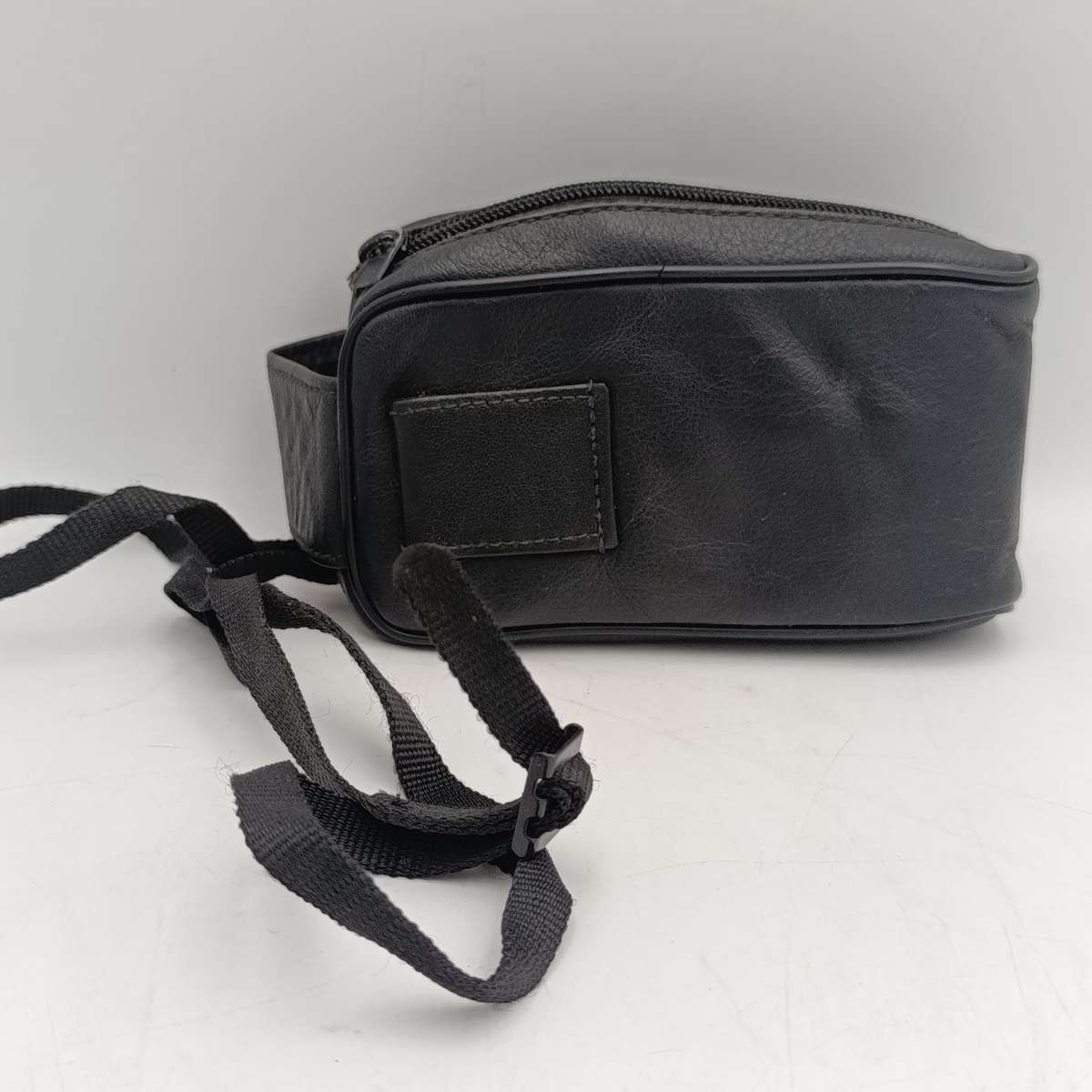 Vintage Leica AF-CI 35mm point and shoot camera - needs new battery