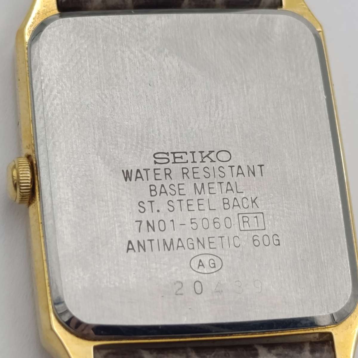 Vintage Seiko 7N01-5060 quartz unisex watch - excellent condition