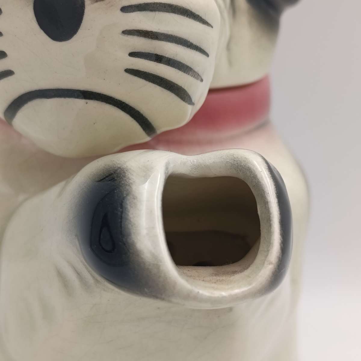 Vintage dog shaped porcelain teapot - marked 6702B