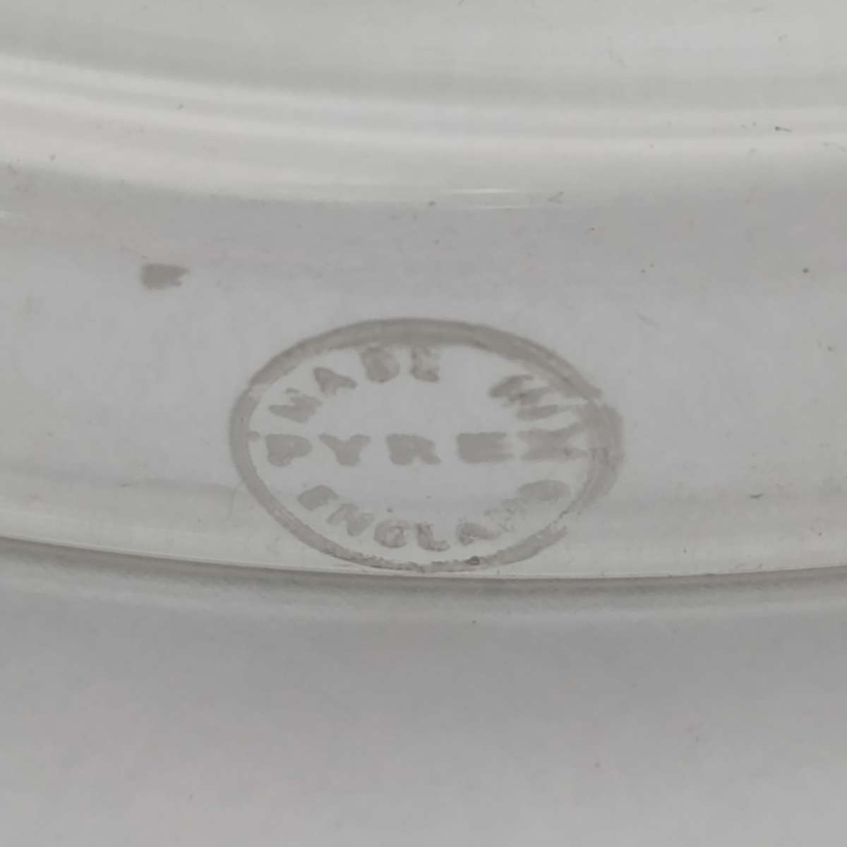 Set of 5 pyrex petri dishes - unused - 14cm x 1.1cm