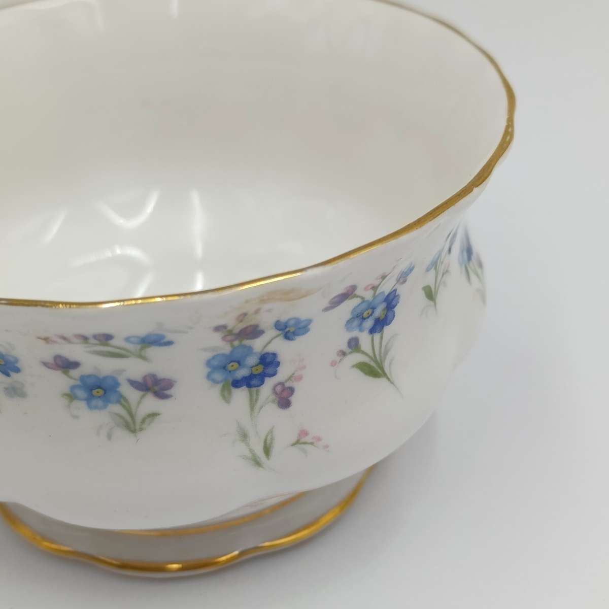Vintage Royal Albert memory Lane sugar bowl