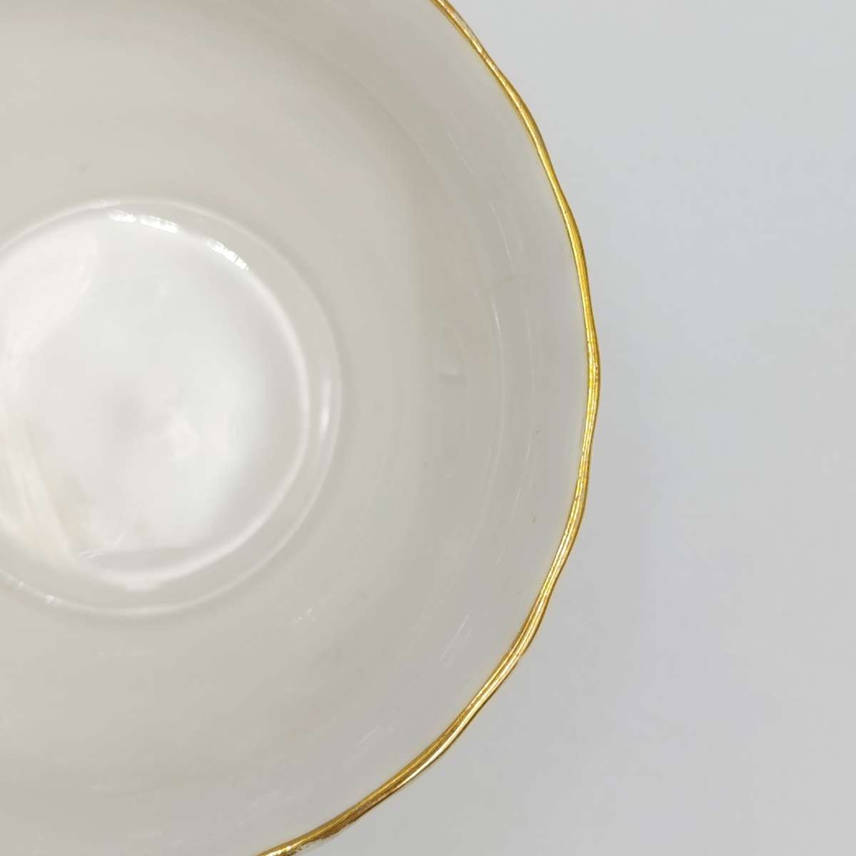 Vintage Royal Albert memory Lane sugar bowl