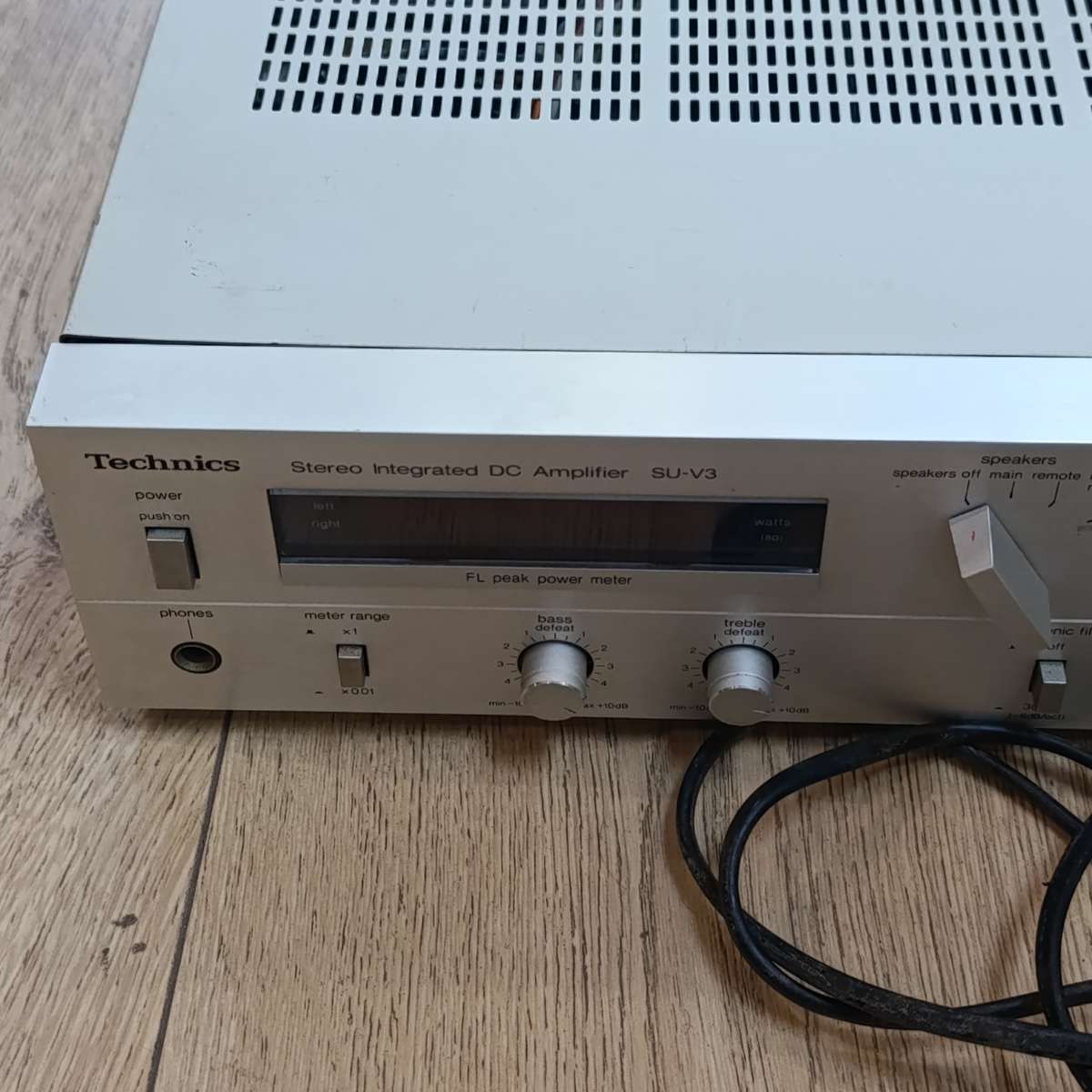 Technics SU-V3 stereo integrated DC amplifier