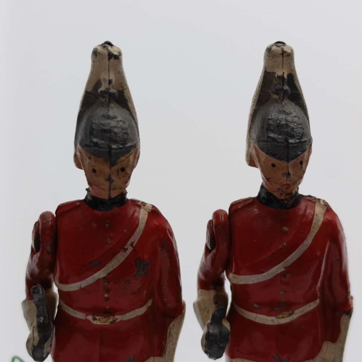 Lot of 5 vintage Britains Ltd lead soldiers with damaged weapons