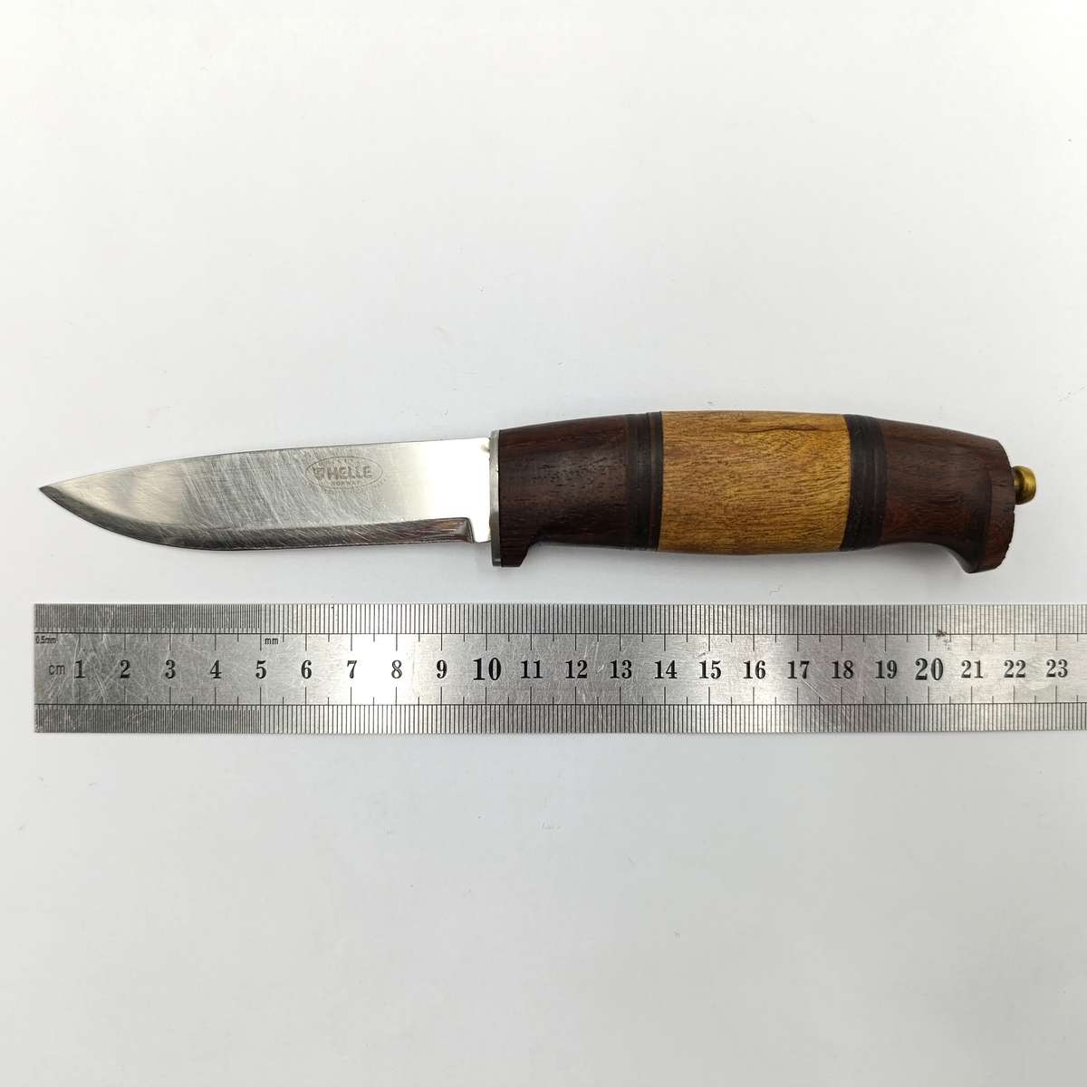 Original Helle Norway fixed blade knife with leather sheath