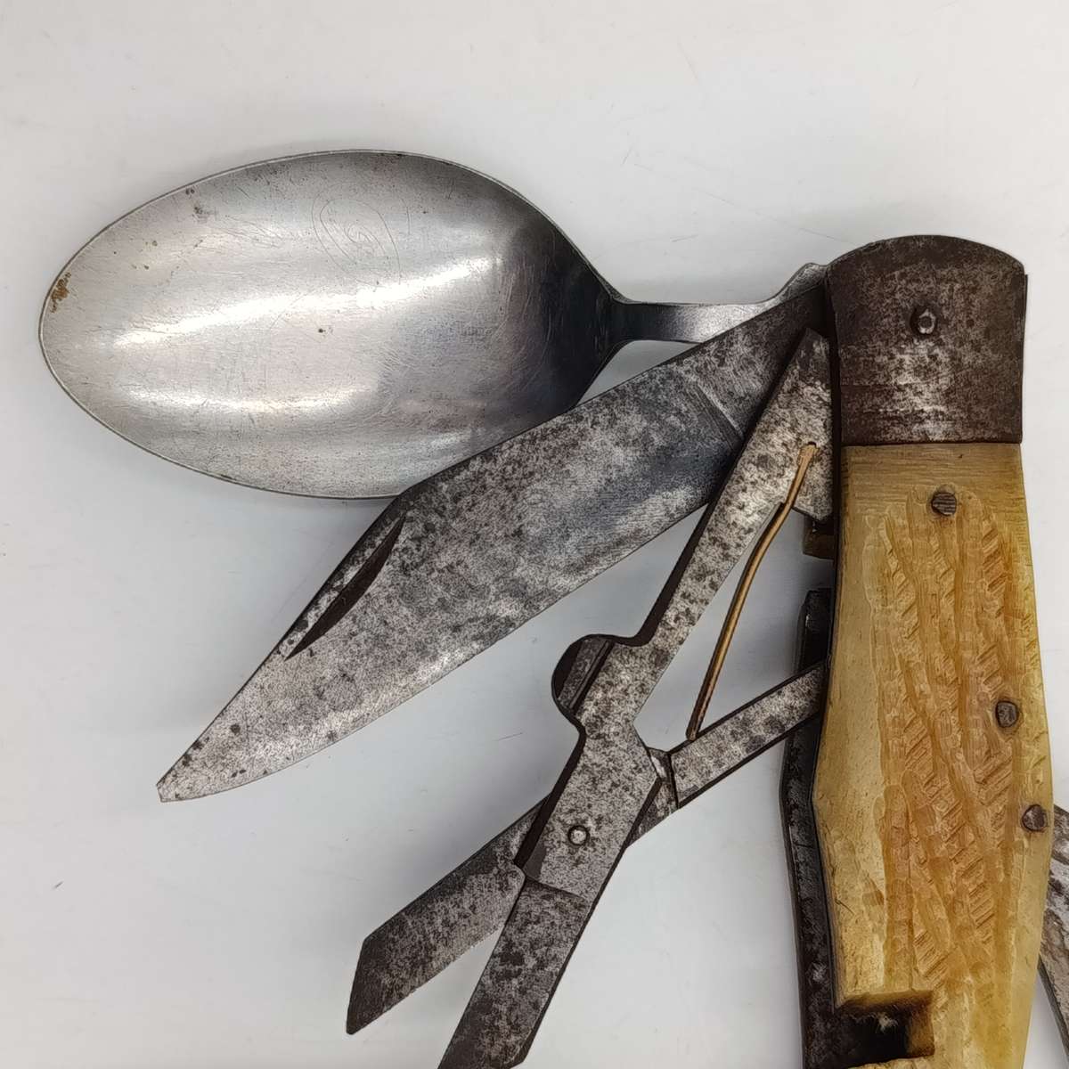 Vintage Hobo knife with spoon and fork - corkscrew broken