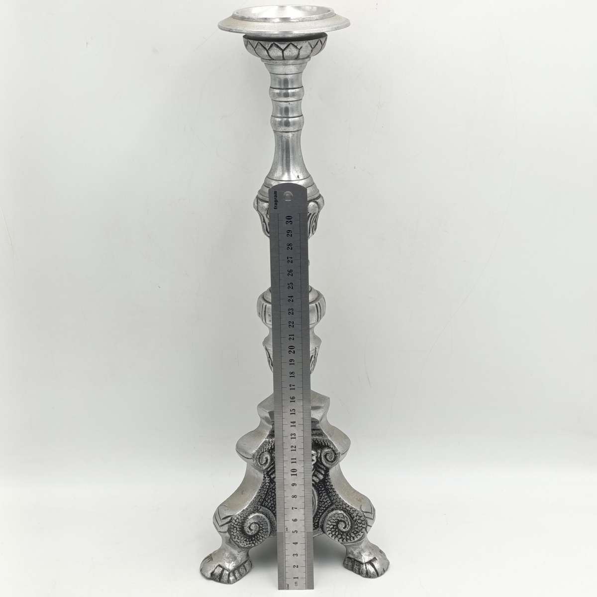 Pair of beautiful pewter candlesticks - Height 45cm