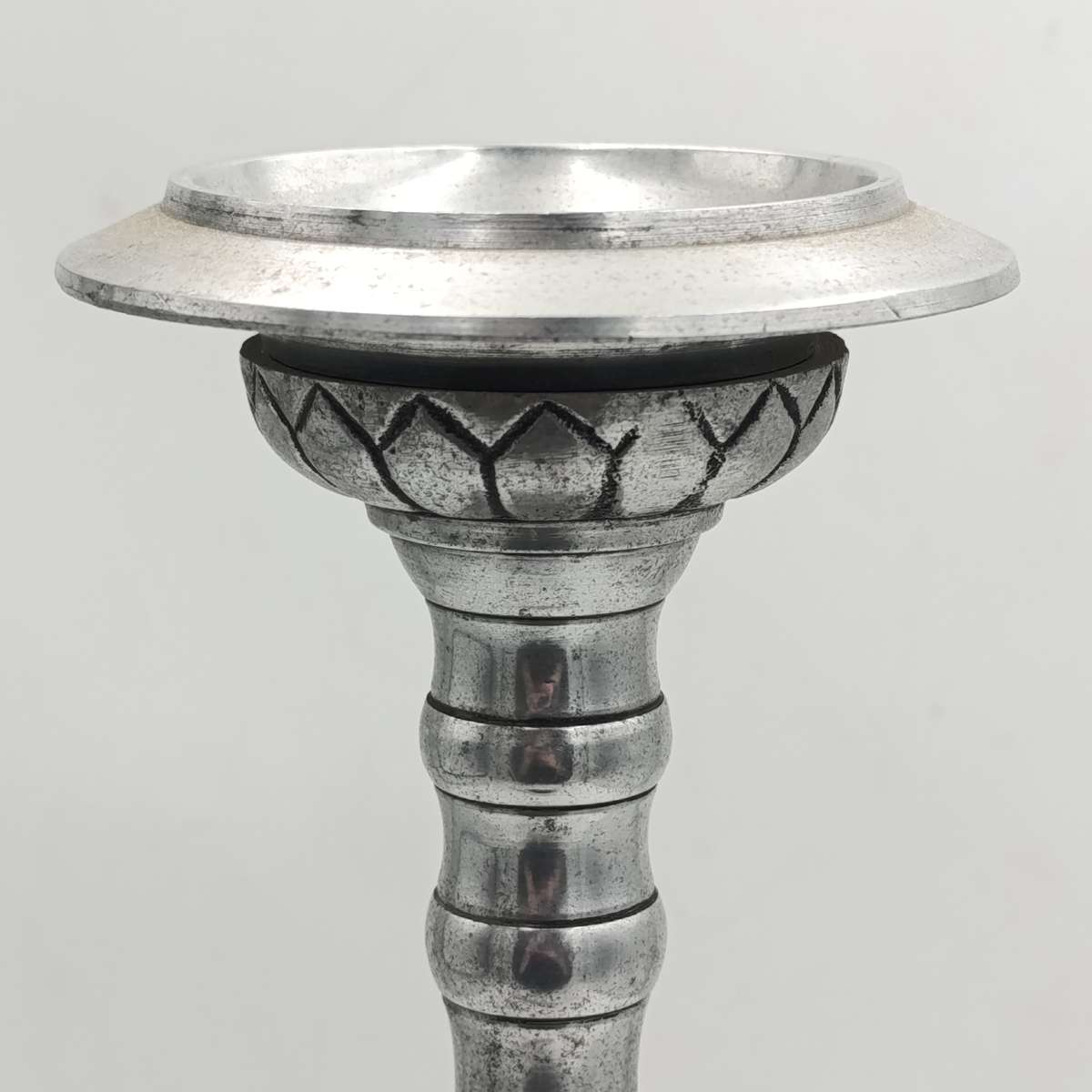 Pair of beautiful pewter candlesticks - Height 45cm