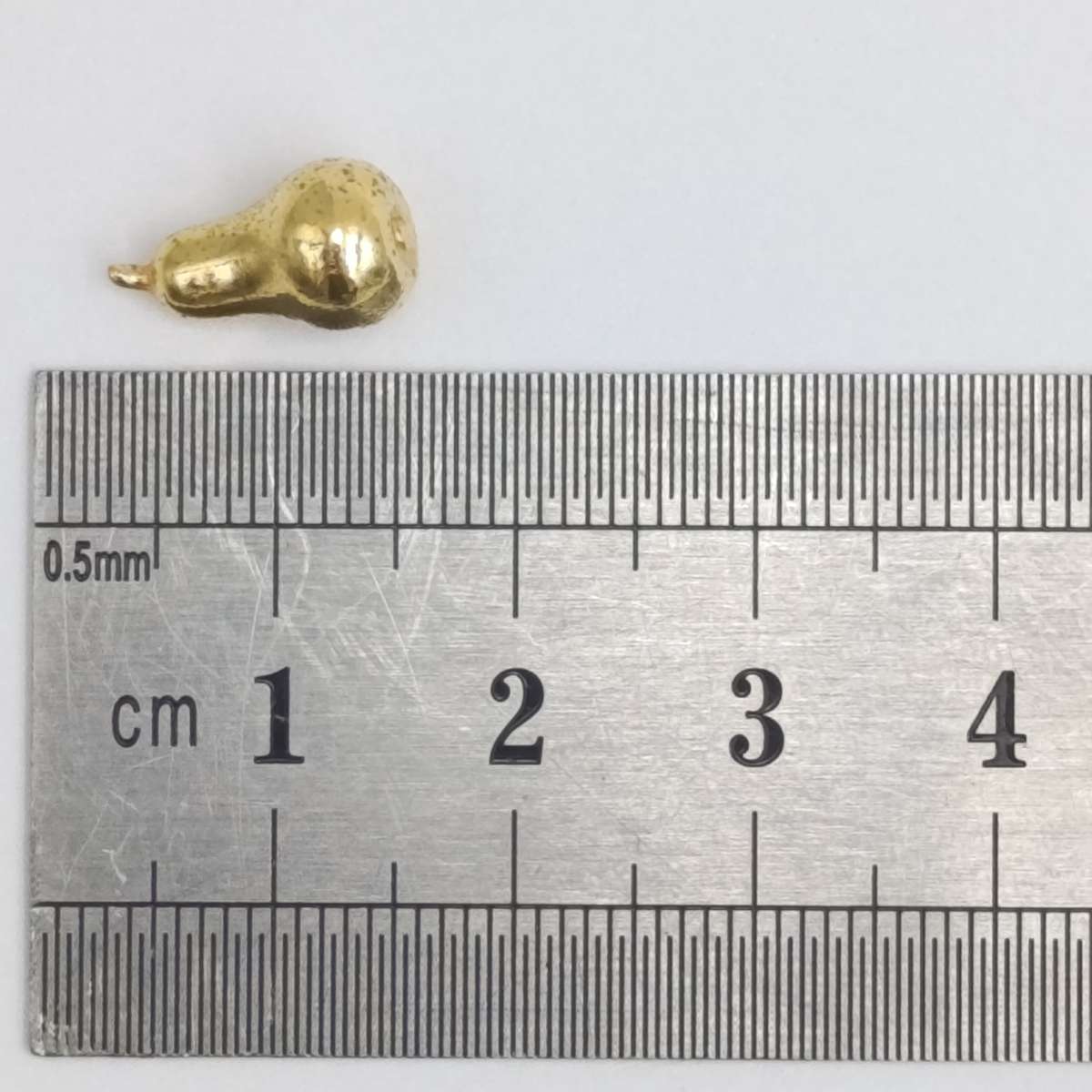 Swarovski Crystal memories fruit bowl with fruit ornament in box