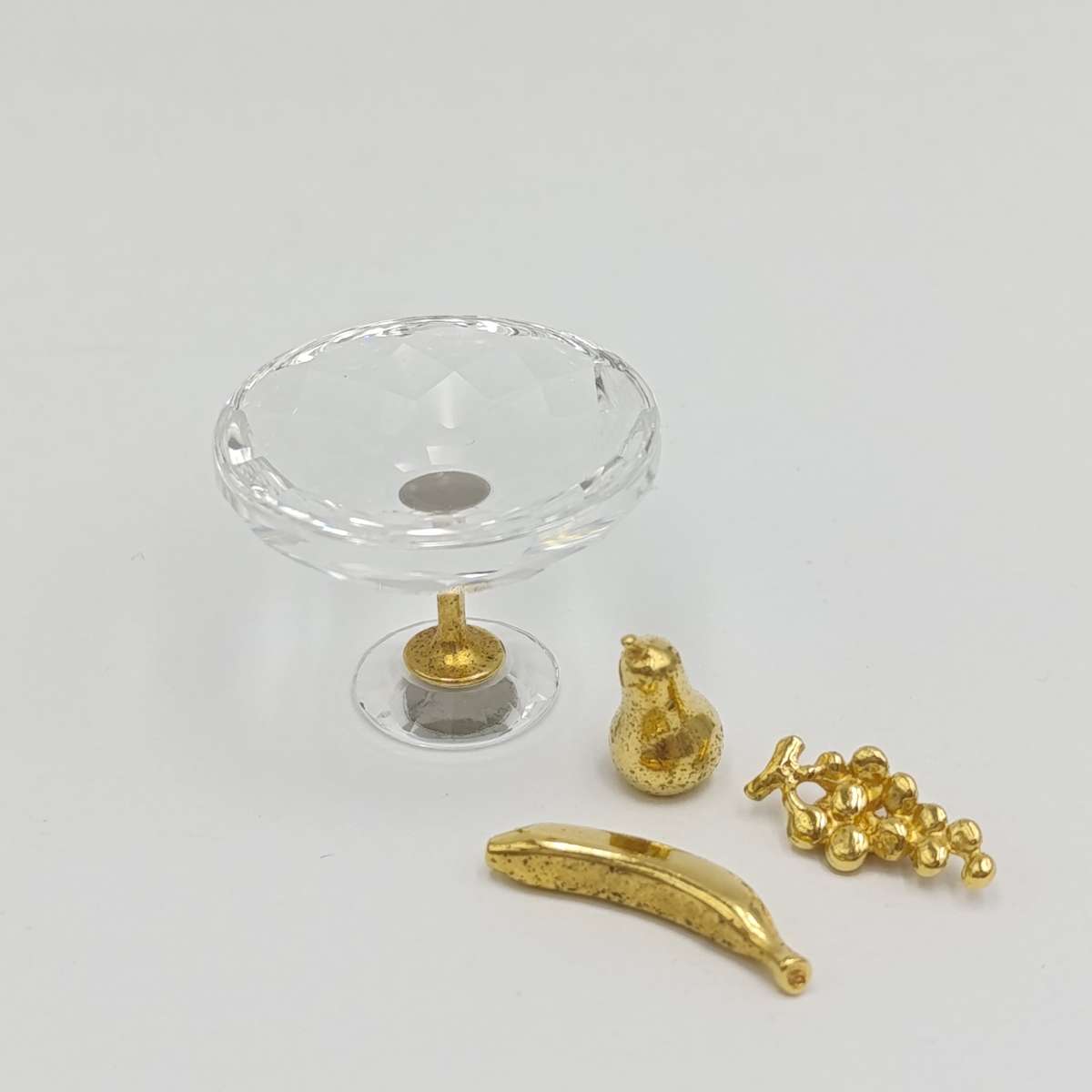 Swarovski Crystal memories fruit bowl with fruit ornament in box