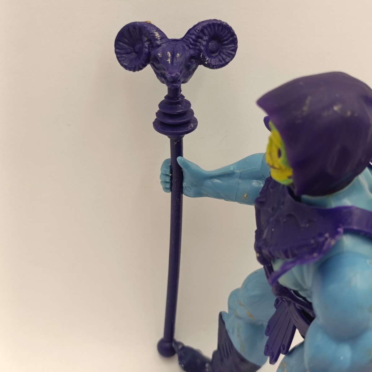 Vintage Masters of the Universe Skeletor figurine with weapons and accessories