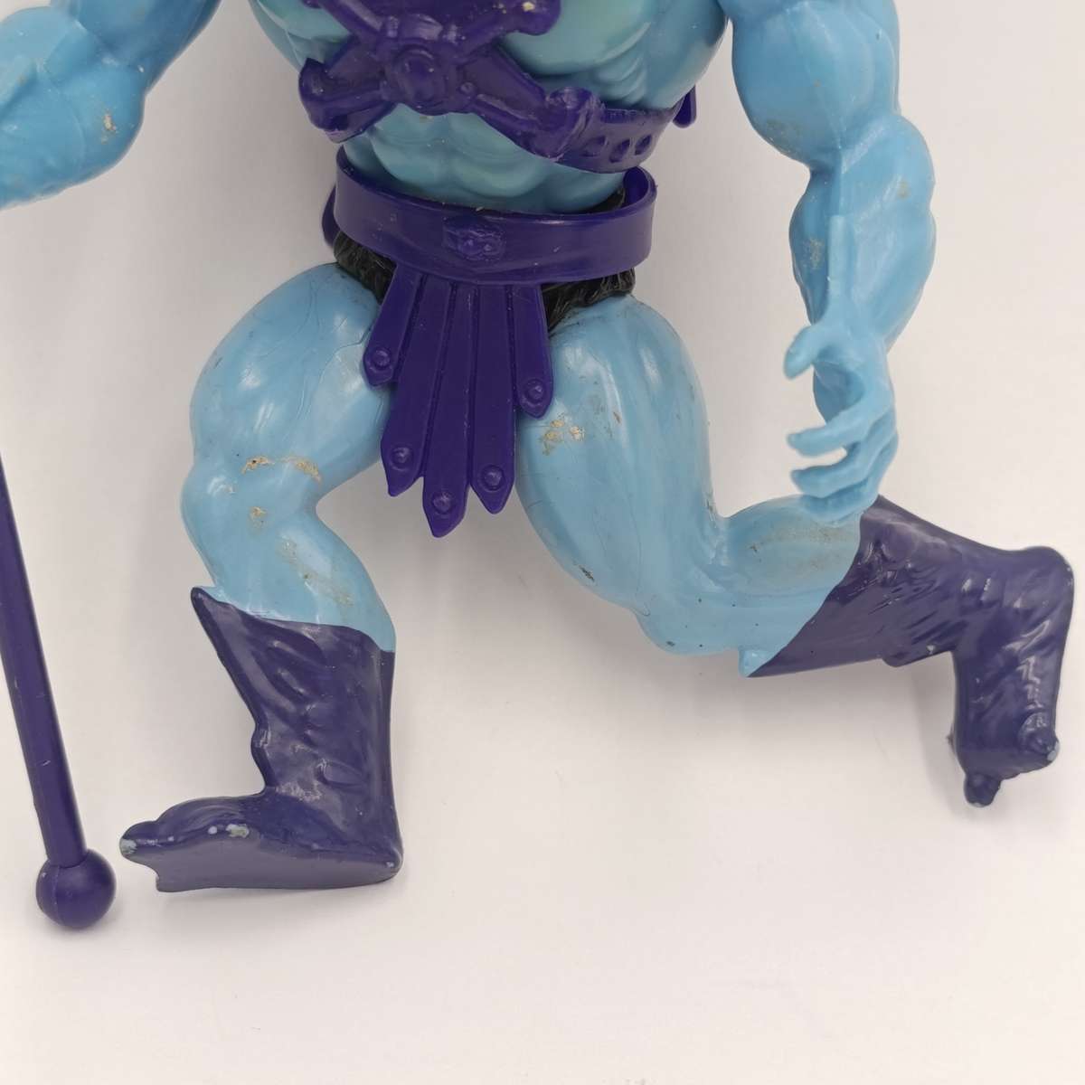 Vintage Masters of the Universe Skeletor figurine with weapons and accessories
