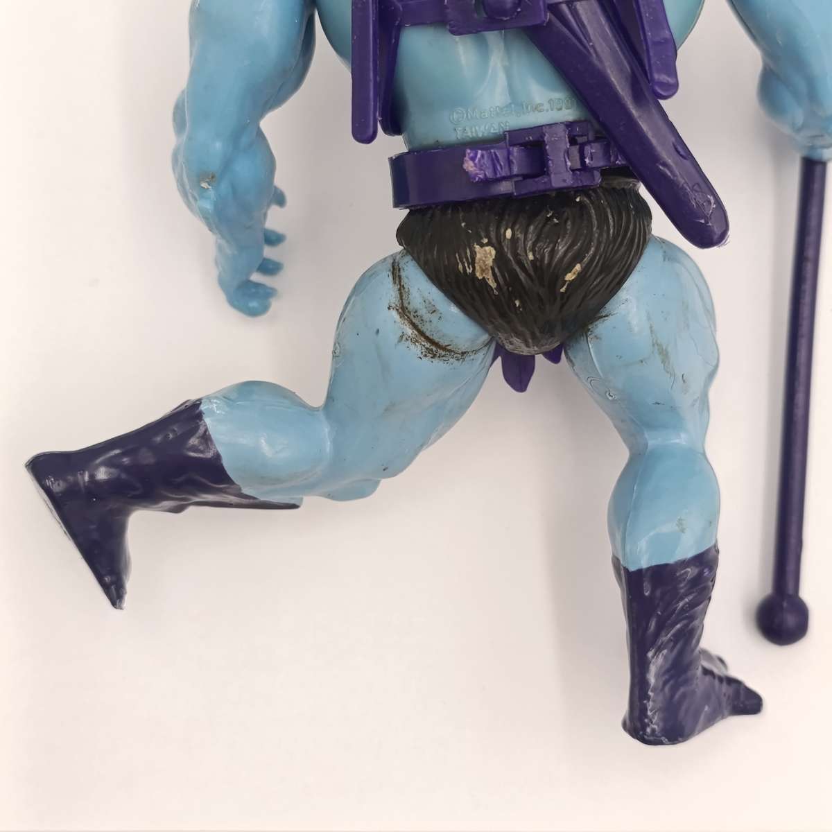 Vintage Masters of the Universe Skeletor figurine with weapons and accessories
