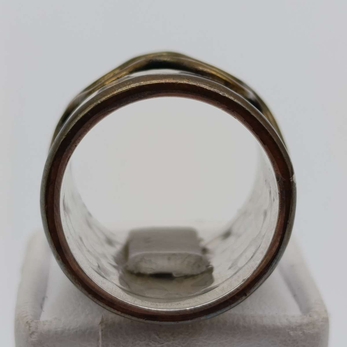Sterling silver rustic spinner ring - weighs 13.2g