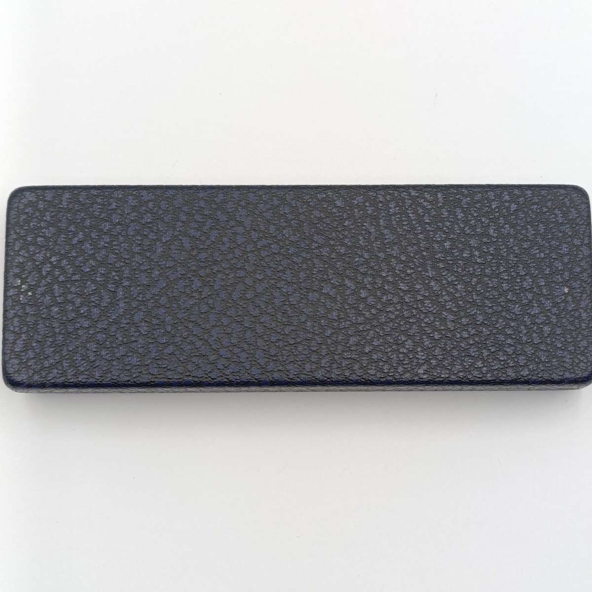 Vintage Shaeffer fountain pen in box