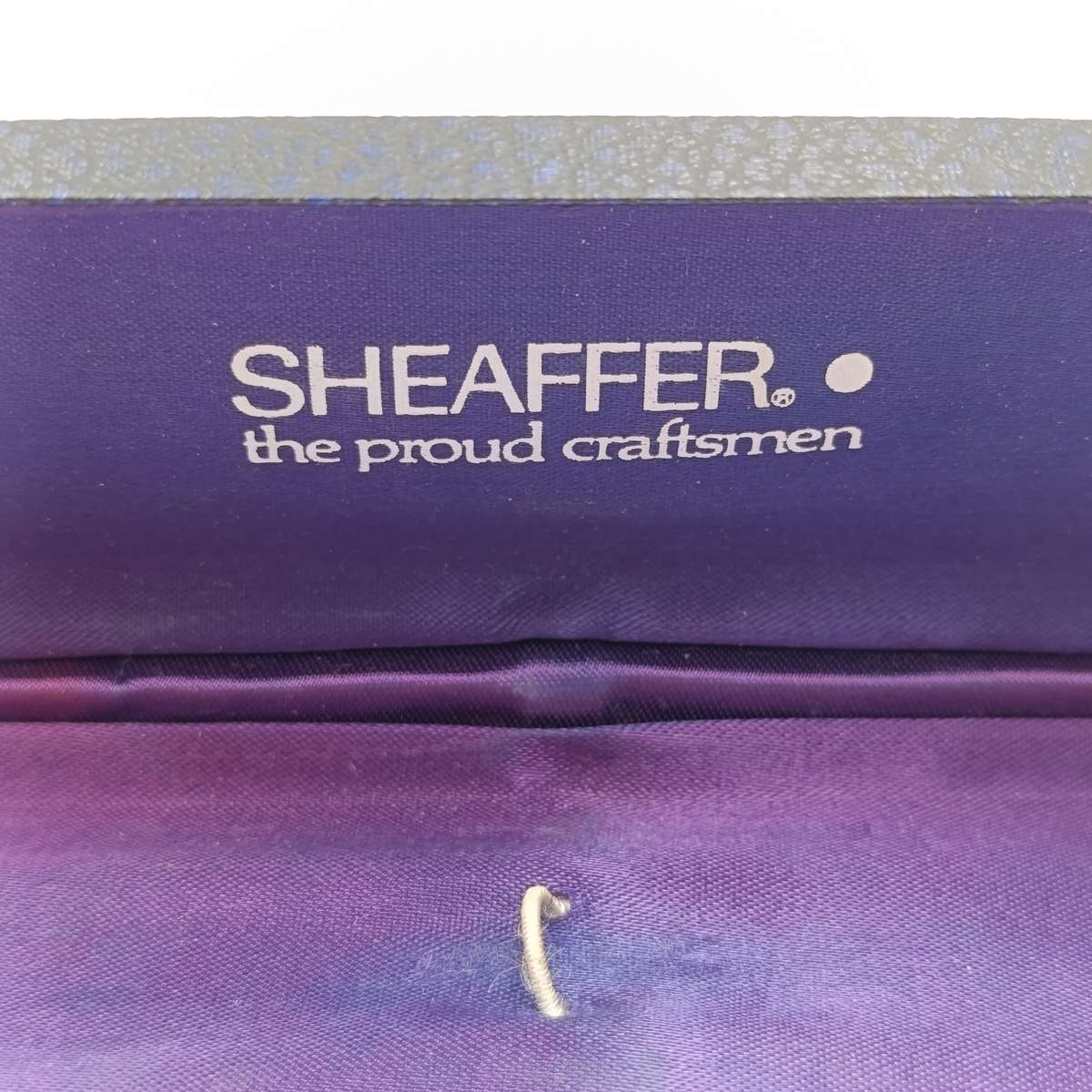 Vintage Shaeffer fountain pen in box