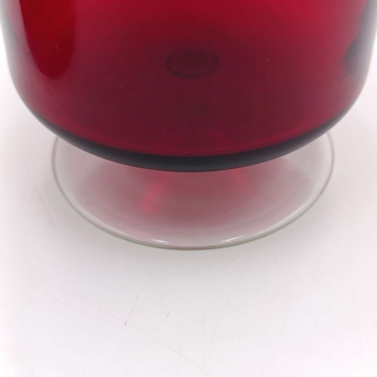 Vintage Garnet red glass trinket holder with lid