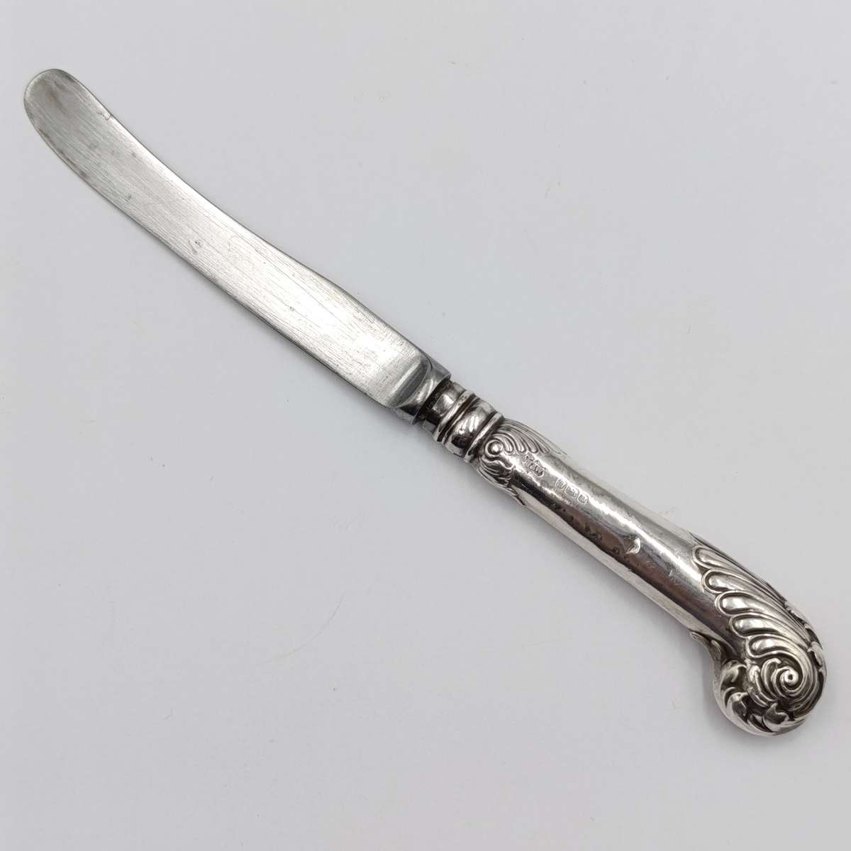 Set of 6 Antique Mappin and WEBB knives with hallmarked silver handles