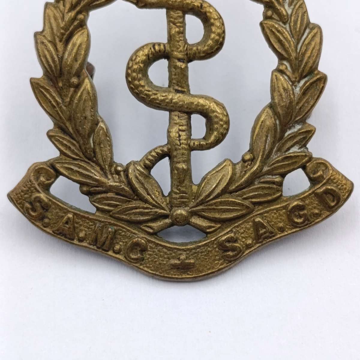 WW2 SA Medical Corps beret/collar badge