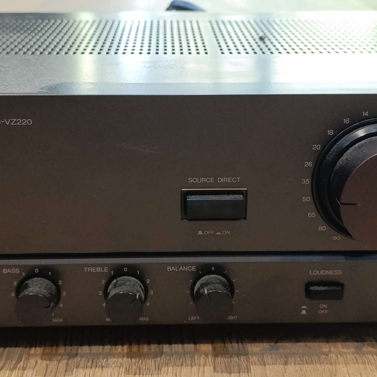 Vintage Technics SU-VZ220 Integrated amplifier - working