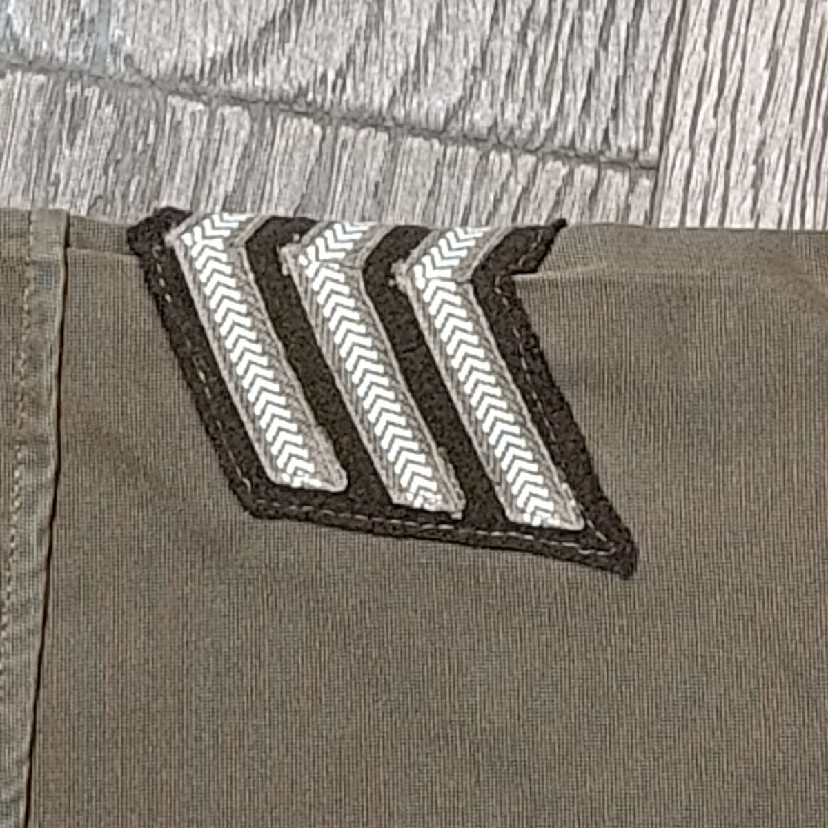 SADF Nutria short sleeve shirt of Sergeant Barkhuisen with marksman badge - size medium