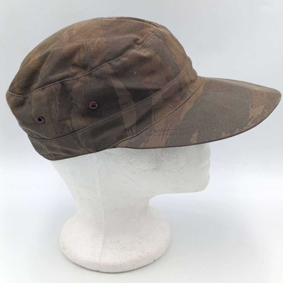 SADF Recce issue Cuban lizzard camo cap - size 58 - peak cracked